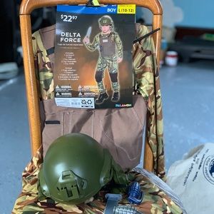 🎃HALLOWEEN🎃 - Boy’s Delta Force Costume